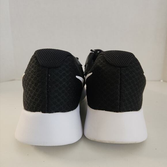 Nike Womens Roshe One Running Shoes (8.5 B(M) US)(Black/White/ ) - Picture 5 of 9
